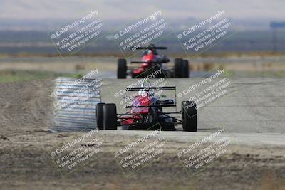 media/Oct-26-2025-CalClub SCCA (Sun) [[8ce1e69566]]/Group 3/Grapevine/